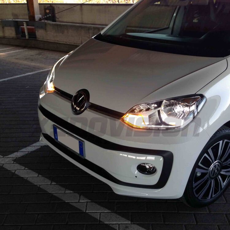 <strong>Freccia Anteriore LED no-spie per Mazda MX-6</strong>  1992 - 1997. Lampada <strong>PY21W</strong> modello Gear3 no Hyperflash, raffreddata a ventola.