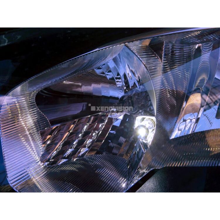 <strong>Luce Targa LED Mazda MX-5 II</strong> NB 1998 - 2005: ottima luminosità a 360 gradi. Si inseriscono ovunque. Canbus, Top Quality.