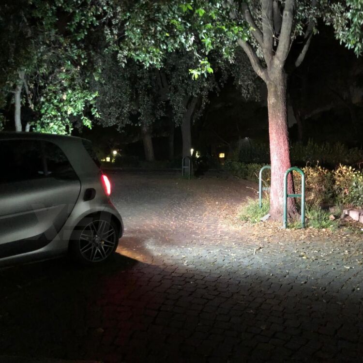 <strong>Luce retromarcia LED per Ssangyong Korando</strong> Mk3 2013 - 2019. Una lampadina <b>T15</b> esageratamente spinta: 15W di potenza, 20 volte più luce delle originali.