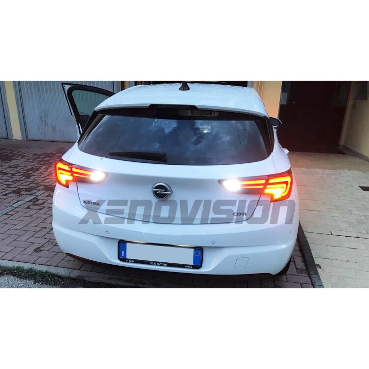 <strong>Retromarcia LED per Mazda CX-5</strong> KE 2011 - 2016. Lampada <strong>T15</strong> canbus modello BackBeam4.