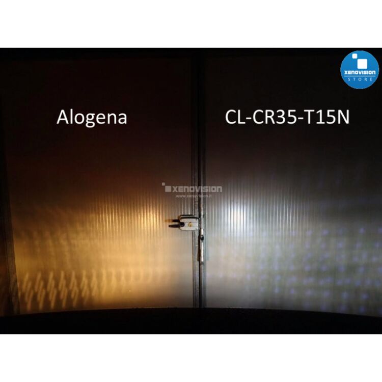 <strong>LED retromarcia per Ssangyong Rexton</strong> Y400 2017 in poi. 15 Chip CREE 3535, sviluppa un'incredibile potenza. Qualità Massima. Oltre 6W reali di pura potenza.