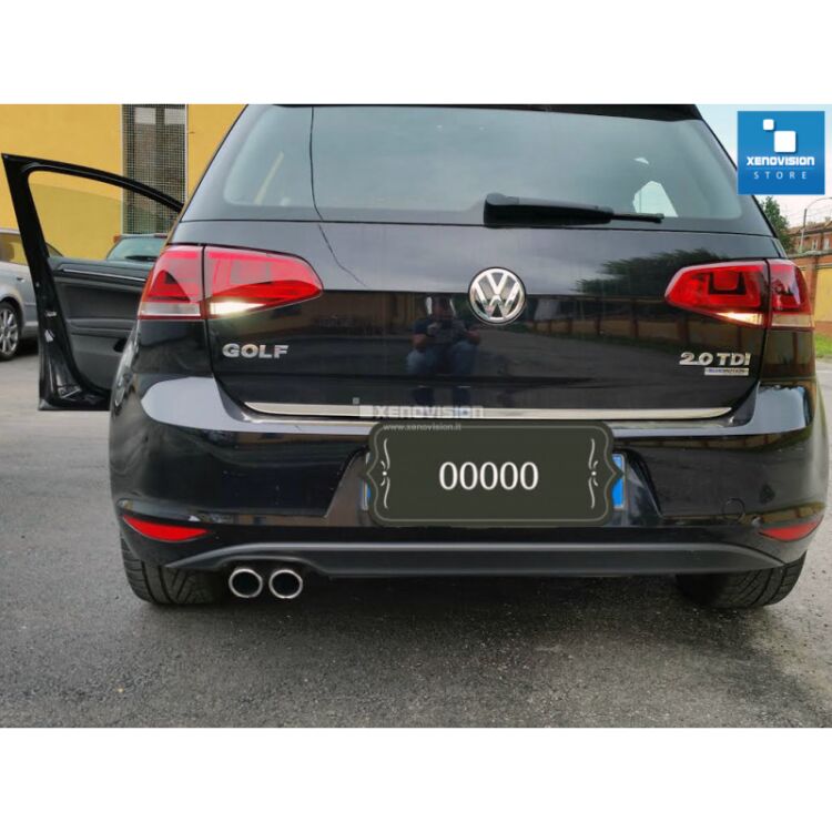 <p>Lampadina Led Ultraluminosa T15 (W16W) a 15 Chip CREE 3535, sviluppa un' incredibile potenza. Qualità Massima sul mercato. Perfetta per luce retromarcia. Oltre 6W reali di pura potenza, Canbus Zero spie 98.7% auto.</p>