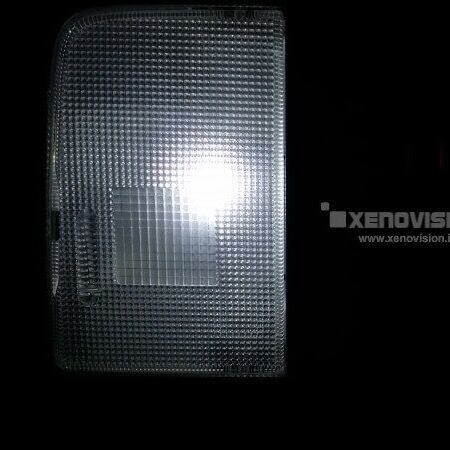 <p>Blister contenente 2x Led W5W (T10), universali, versatili e affidabili. Equipaggiano un chip Led SMD5050, incapsulato in una protezione trasparente, perfetto per chi vuole avvicinarsi all'illuminazione LED.</p>